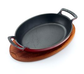 Сковорода овальная чугунная эмалированная красная с 2-мя ручками на деревянной подставке, 27*20 см, LAVA, фото 