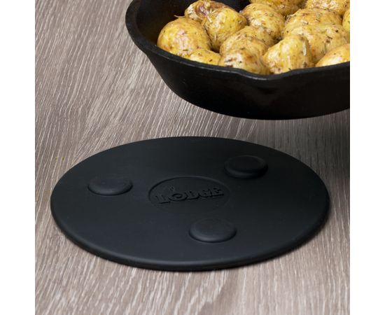 Подставка под горячее, магнитная, диаметр: 14,5 см, материал: силикон, цвет: черный, ASMMT, LODGE, США, фото , изображение 7
