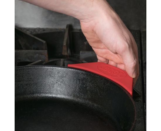 Перчатка-ухват в форме трапеции, красная, силикон, Lodge, Цвет: Красный, фото , изображение 4