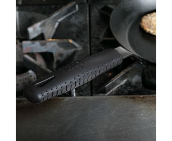 Накладка на ручку для стальных сковородок, размер: 17,8  х 4 х 3,3 см, материал: силикон, цвет: черный, ASCRHH11, LODGE, США, фото , изображение 4