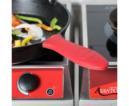 Перчатка-ухват, 14x5 см, красная, силикон, Lodge, Цвет: Красный, фото , изображение 4