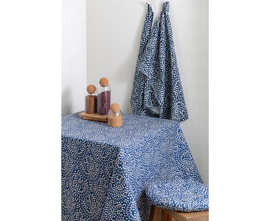 Скатерть темно-синего цвета с принтом Спелая Смородина из коллекции Scandinavian touch, 170х250 см, Tkano, фото , изображение 2