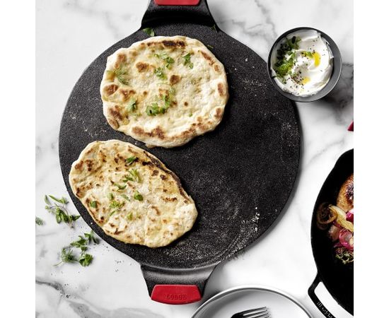 Блюдо для выпечки пиццы с силиконовыми прихватами 38 см, материал: чугун, BW15PPA1, BAKEWARE, LODGE, США, фото , изображение 10