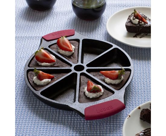 Форма для выпечки с силиконовыми прихватами, круглая, 23 см, 8 отделений, материал: чугун, BW8WPA1, BAKEWARE, LODGE, США, фото , изображение 6