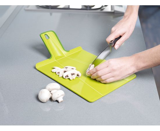 Доска разделочная Chop2Pot™ Plus средняя зеленая, Joseph Joseph, фото , изображение 2