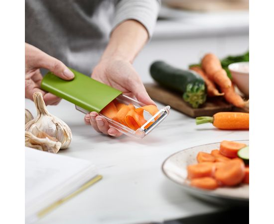 Овощечистка с горизонтальным гладким лезвием и емкостью для очисток PeelStore зеленая, Joseph Joseph, фото , изображение 4