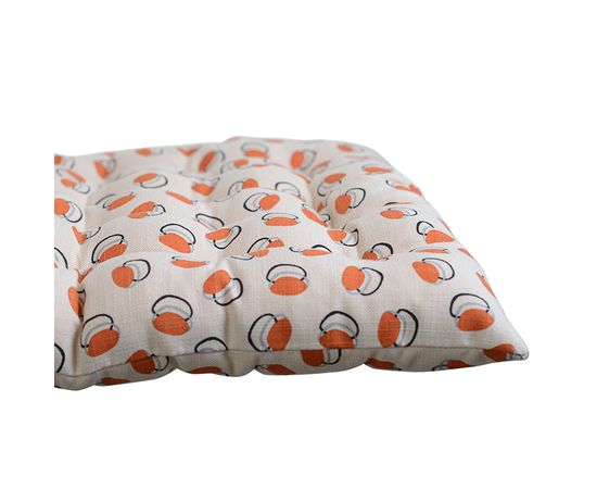 Подушка на стул стеганая из хлопка с графичным принтом Ягоды из коллекции Russian North, 40х40 см, Tkano, фото , изображение 3