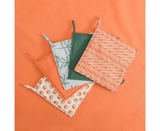 Прихватка из хлопка с графичным принтом Ягоды Russian North, 22х22 см, Tkano, фото , изображение 2