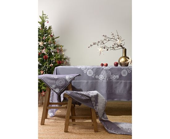 Салфетка из хлопка фиолетово-серого цвета с рисунком Ледяные узоры, New Year Essential, 53х53см, Tkano, фото , изображение 5 Салфетка из хлопка фиолетово-серого цвета с рисунком Ледяные узоры, New Year Essential, 53х53см, Tkano, фото , изображение 5