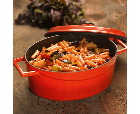 Кастрюля овальная чугунная эмалированная красная, 25x31 см, LAVA, фото , изображение 6 Кастрюля овальная чугунная эмалированная красная, 25x31 см, LAVA, фото , изображение 6