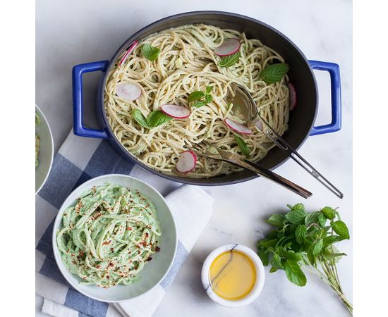 Кастрюля овальная чугунная эмалированная красная, 25x31 см, LAVA, фото , изображение 7 Кастрюля овальная чугунная эмалированная красная, 25x31 см, LAVA, фото , изображение 7