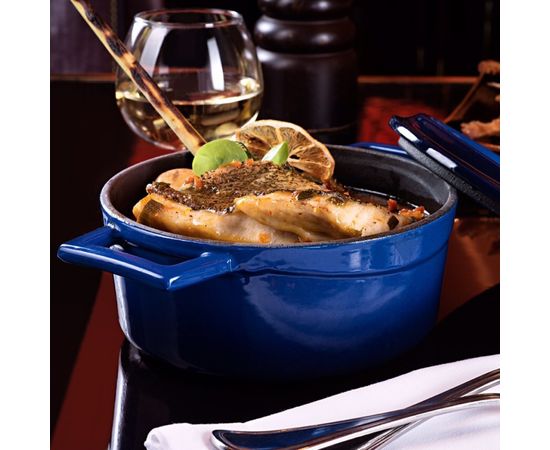 Кастрюля чугунная эмалированная синяя со стеклянной крышкой, 28 см, LAVA, фото , изображение 2